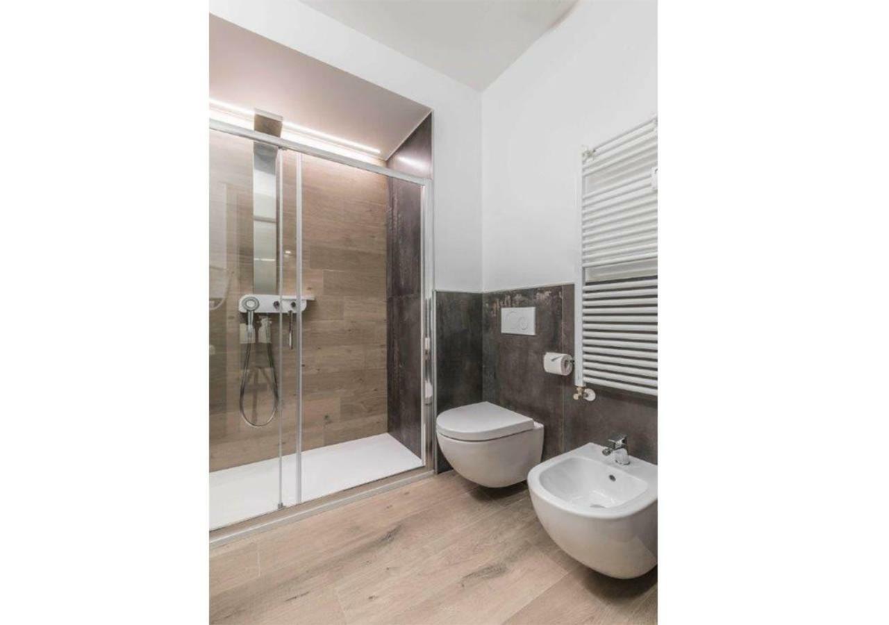 Astoria Deluxe Rooms Болонья Екстер'єр фото